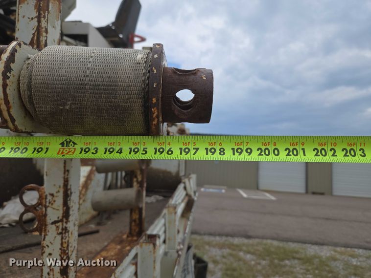 image for item EU3699 2003 International 7400 digger derrick truck