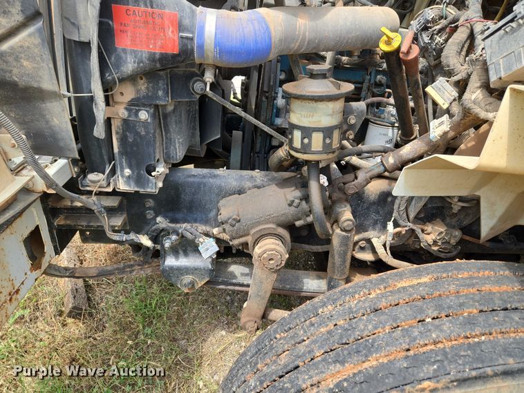 image for item EU3699 2003 International 7400 digger derrick truck