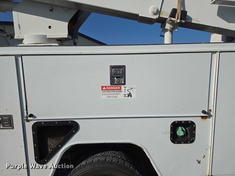 image for item EU3700 2016 RAM 5500 bucket truck