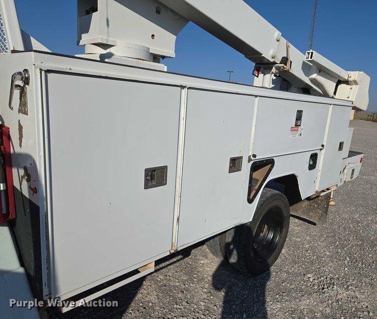 image for item EU3700 2016 RAM 5500 bucket truck