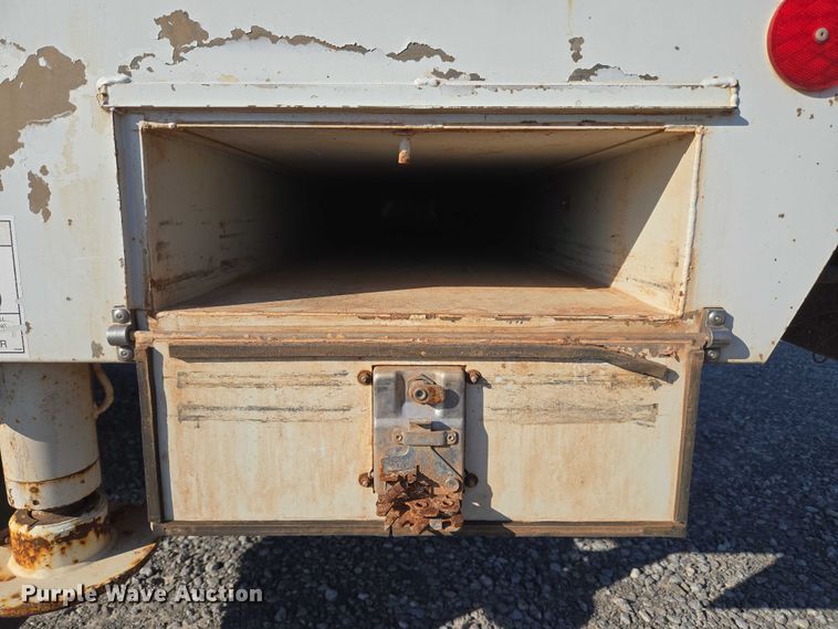 image for item EU3700 2016 RAM 5500 bucket truck