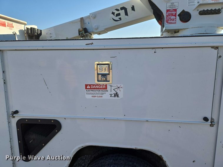 image for item EU3700 2016 RAM 5500 bucket truck