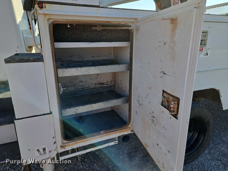 image for item EU3700 2016 RAM 5500 bucket truck