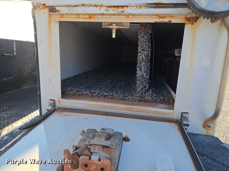 image for item EU3700 2016 RAM 5500 bucket truck