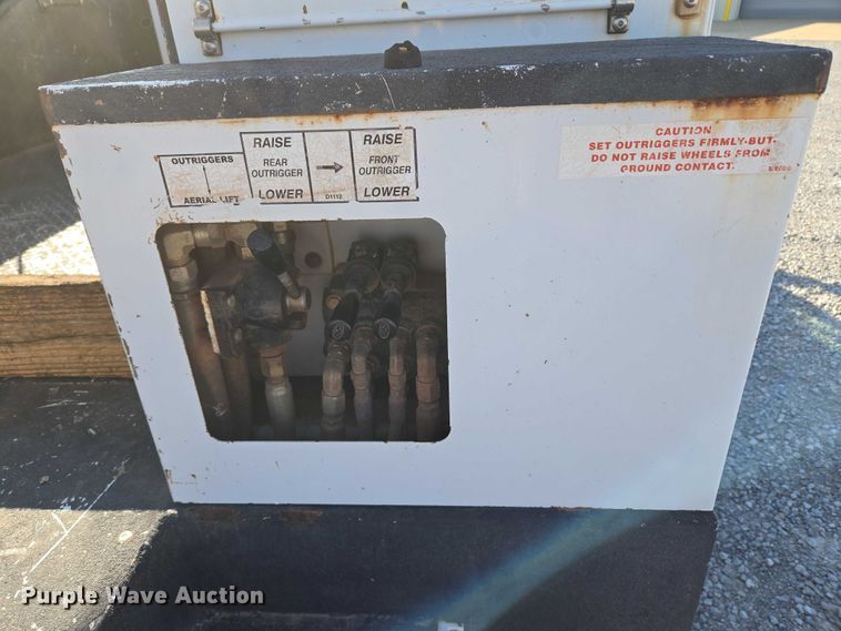 image for item EU3700 2016 RAM 5500 bucket truck