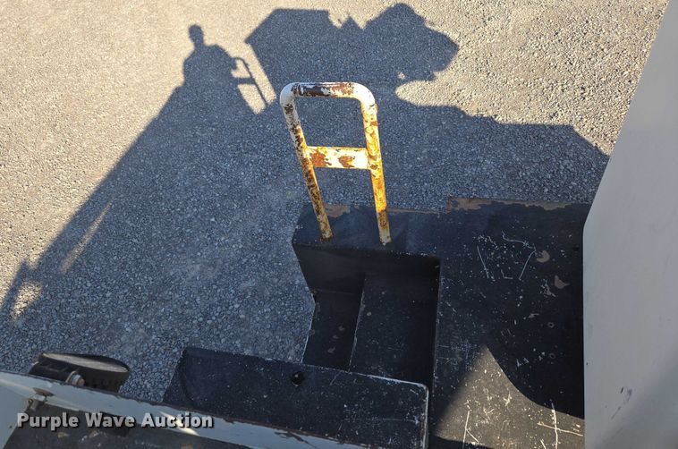 image for item EU3700 2016 RAM 5500 bucket truck