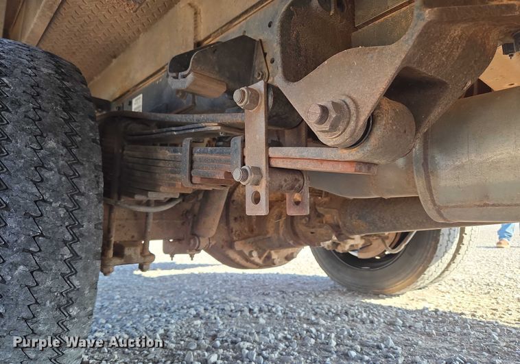 image for item EU3700 2016 RAM 5500 bucket truck