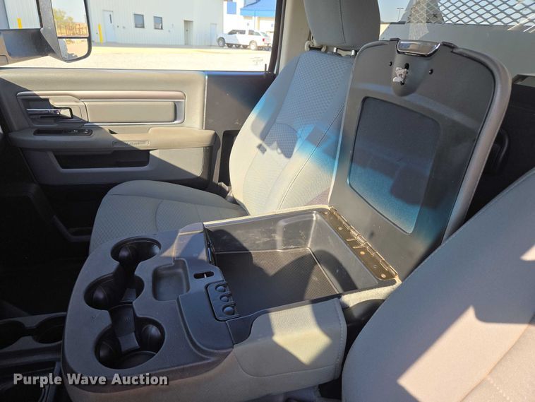 image for item EU3700 2016 RAM 5500 bucket truck