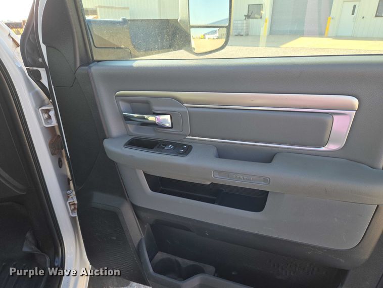 image for item EU3700 2016 RAM 5500 bucket truck