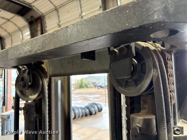 image for item EU4615 Toyota 42-6FGCU25 forklift