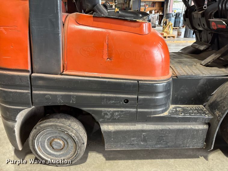 image for item EU4615 Toyota 42-6FGCU25 forklift