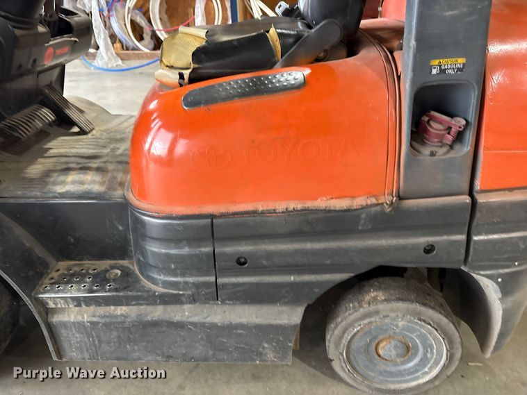 image for item EU4615 Toyota 42-6FGCU25 forklift
