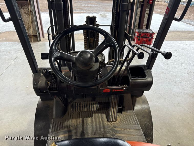 image for item EU4615 Toyota 42-6FGCU25 forklift