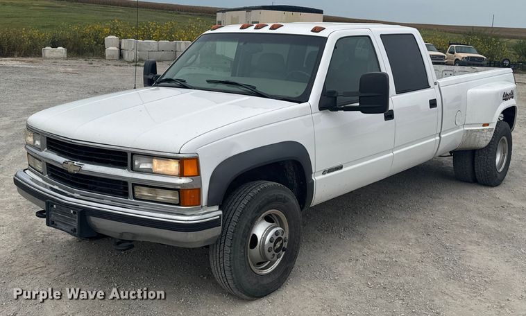 image for item EV1749 1998 Chevrolet  K3500 Crew Cab pickup truck