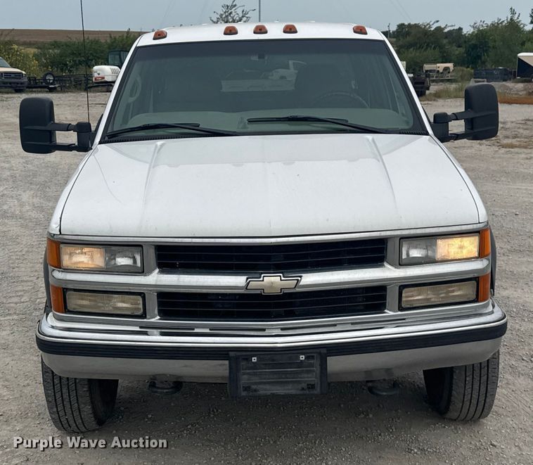 image for item EV1749 1998 Chevrolet  K3500 Crew Cab pickup truck