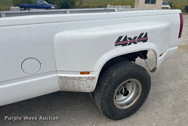 image for item EV1749 1998 Chevrolet  K3500 Crew Cab pickup truck