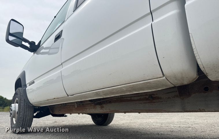 image for item EV1749 1998 Chevrolet  K3500 Crew Cab pickup truck