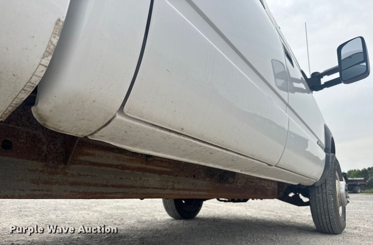 image for item EV1749 1998 Chevrolet  K3500 Crew Cab pickup truck