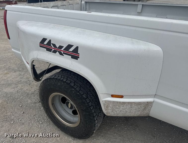 image for item EV1749 1998 Chevrolet  K3500 Crew Cab pickup truck