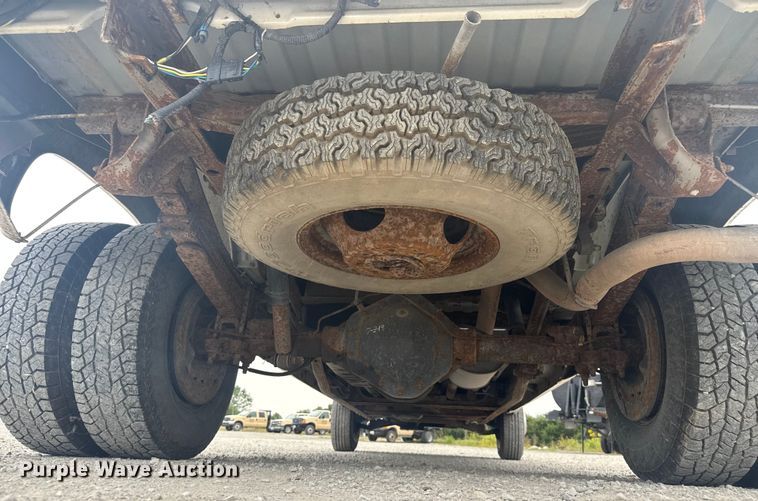 image for item EV1749 1998 Chevrolet  K3500 Crew Cab pickup truck