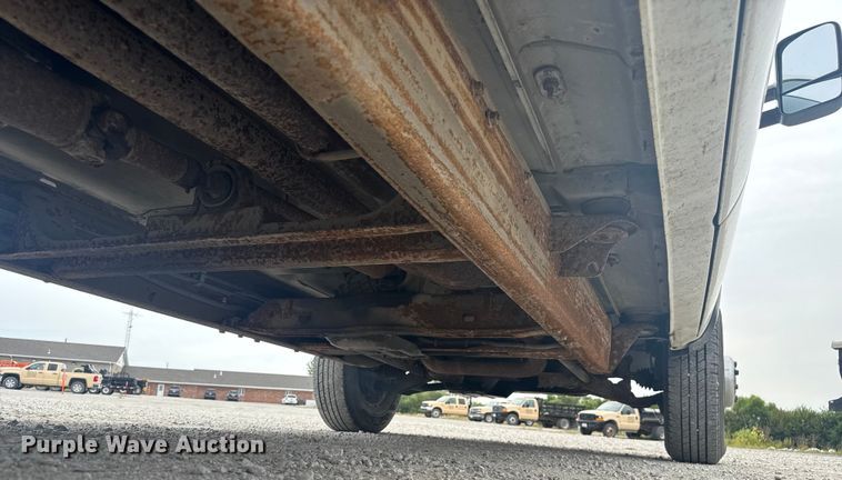 image for item EV1749 1998 Chevrolet  K3500 Crew Cab pickup truck