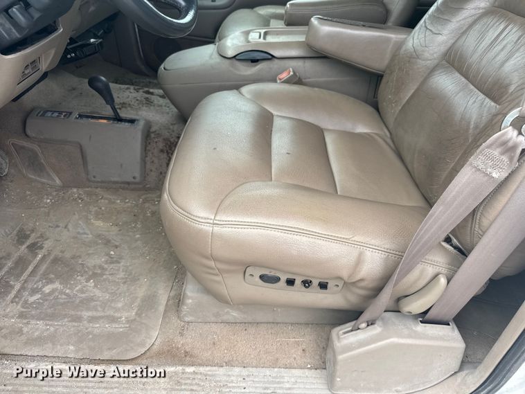 image for item EV1749 1998 Chevrolet  K3500 Crew Cab pickup truck