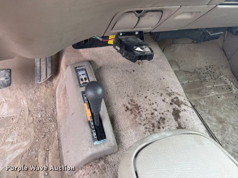 image for item EV1749 1998 Chevrolet  K3500 Crew Cab pickup truck