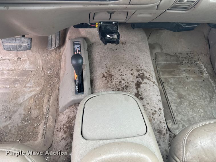 image for item EV1749 1998 Chevrolet  K3500 Crew Cab pickup truck