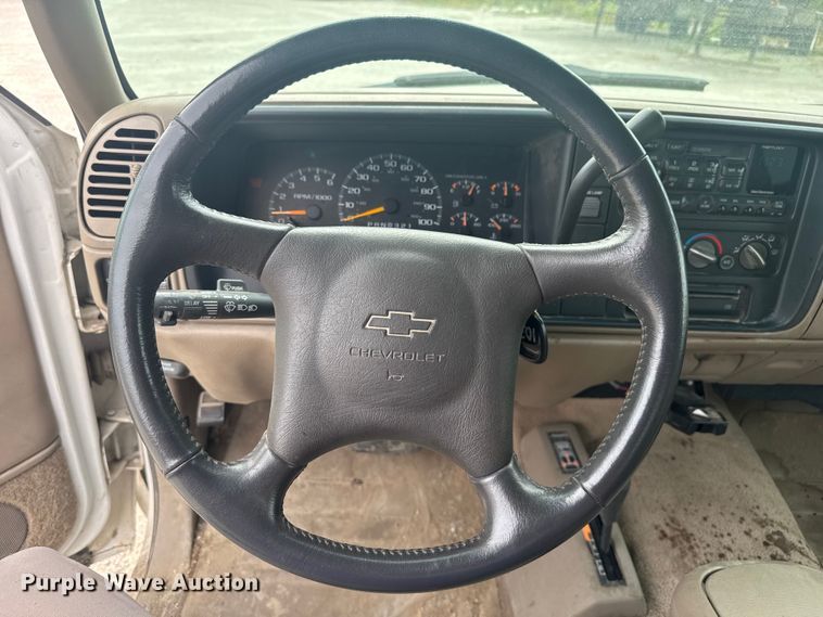 image for item EV1749 1998 Chevrolet  K3500 Crew Cab pickup truck