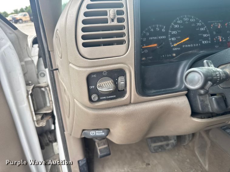 image for item EV1749 1998 Chevrolet  K3500 Crew Cab pickup truck