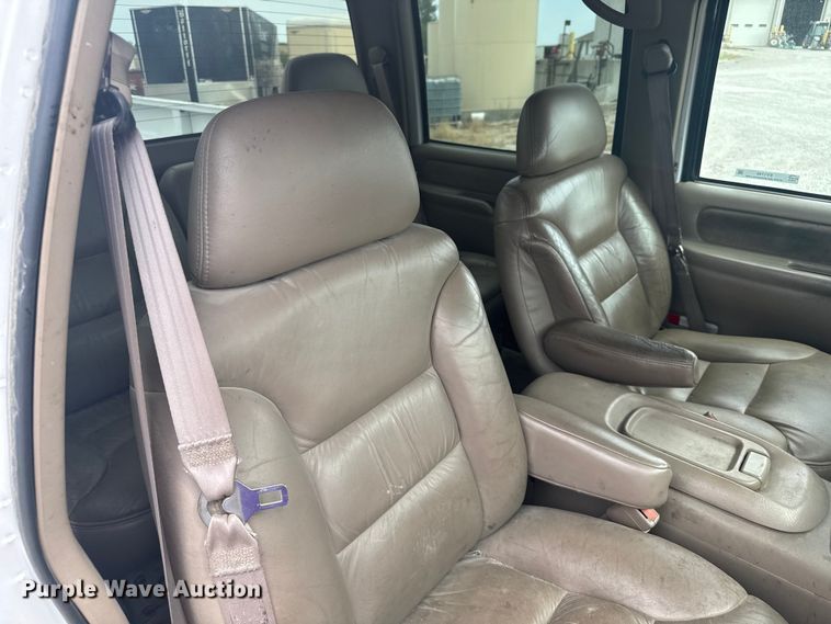 image for item EV1749 1998 Chevrolet  K3500 Crew Cab pickup truck