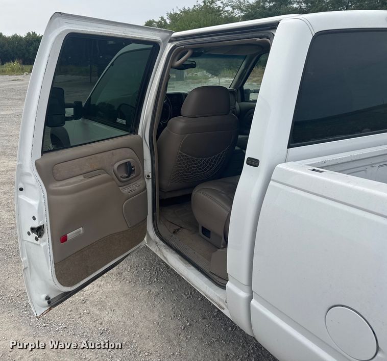 image for item EV1749 1998 Chevrolet  K3500 Crew Cab pickup truck