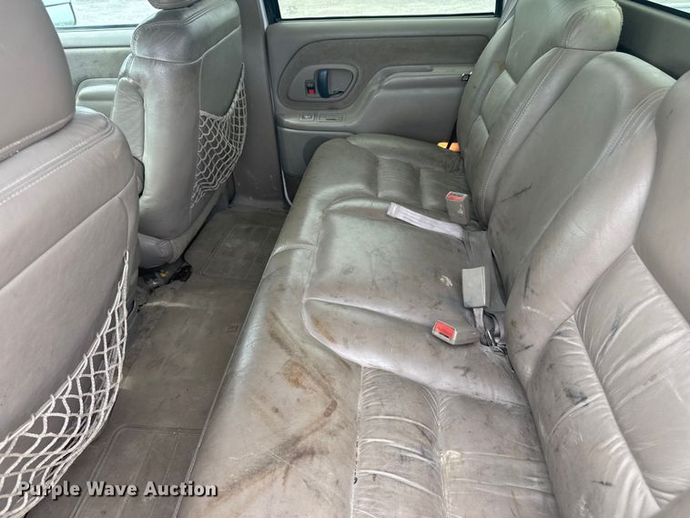 image for item EV1749 1998 Chevrolet  K3500 Crew Cab pickup truck