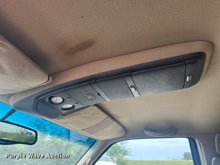 image for item EV1749 1998 Chevrolet  K3500 Crew Cab pickup truck