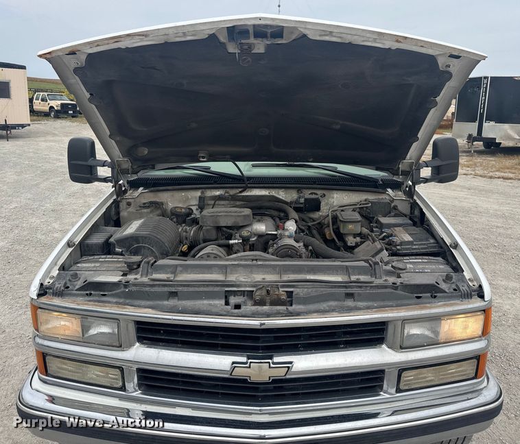 image for item EV1749 1998 Chevrolet  K3500 Crew Cab pickup truck