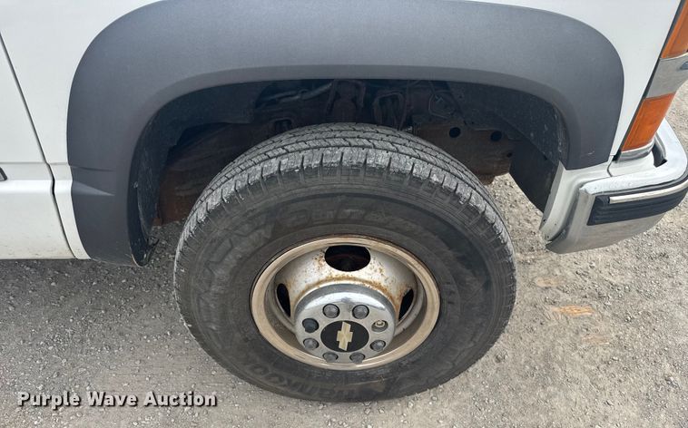 image for item EV1749 1998 Chevrolet  K3500 Crew Cab pickup truck