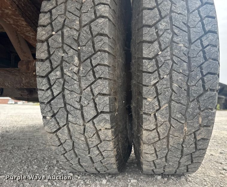 image for item EV1749 1998 Chevrolet  K3500 Crew Cab pickup truck