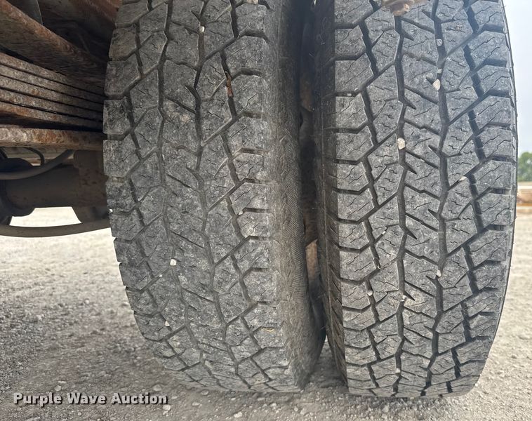 image for item EV1749 1998 Chevrolet  K3500 Crew Cab pickup truck