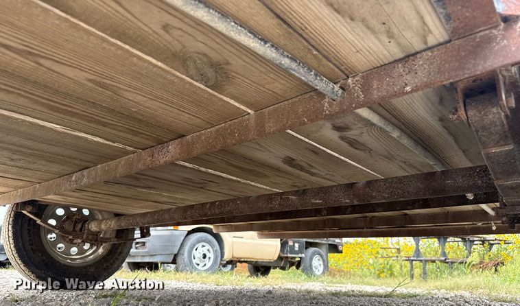 image for item EV1753 2011 Maxey utility trailer