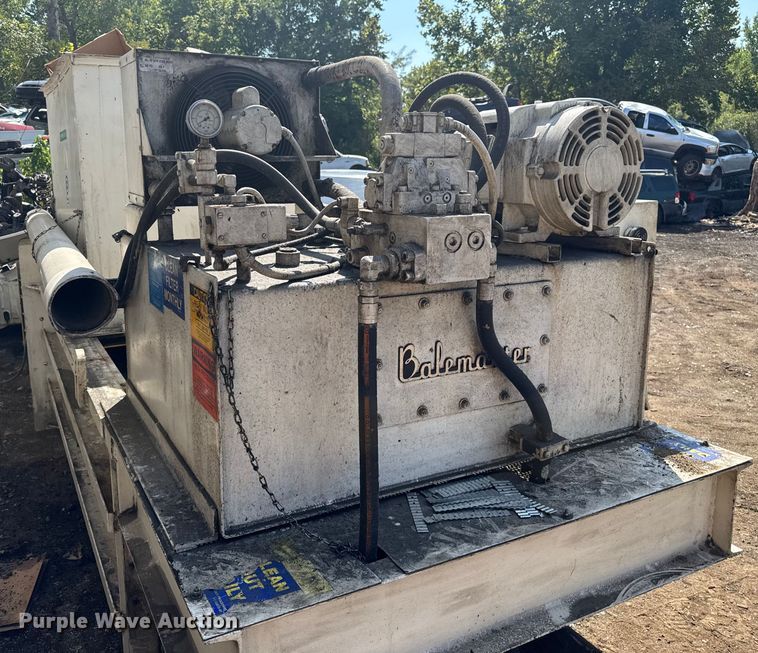 image for item EV1833 Balemaster 1772-A horizontal baler