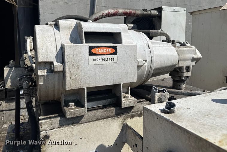 image for item EV1833 Balemaster 1772-A horizontal baler