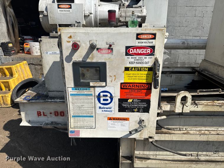 image for item EV1833 Balemaster 1772-A horizontal baler
