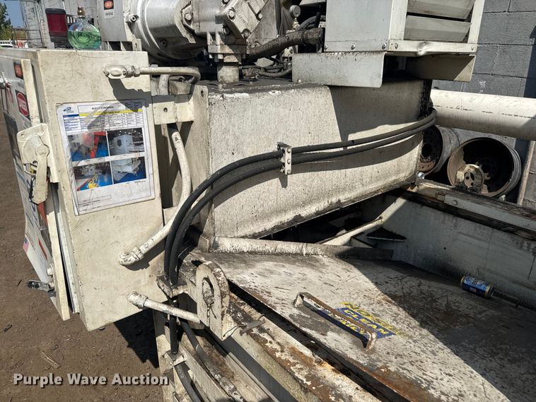 image for item EV1833 Balemaster 1772-A horizontal baler