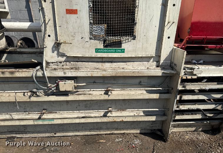 image for item EV1833 Balemaster 1772-A horizontal baler