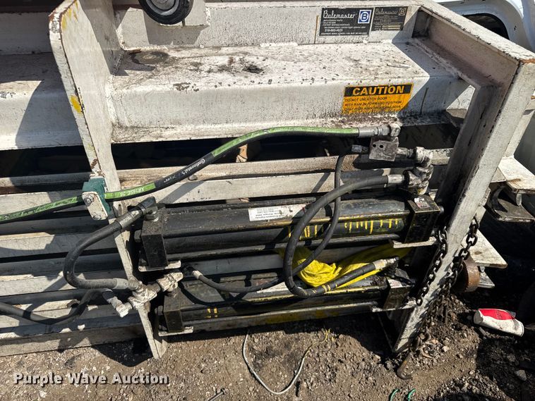 image for item EV1833 Balemaster 1772-A horizontal baler