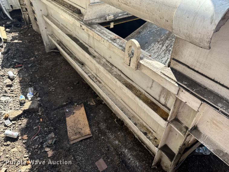 image for item EV1833 Balemaster 1772-A horizontal baler