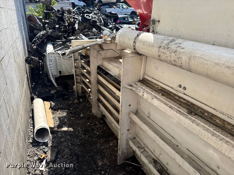 image for item EV1833 Balemaster 1772-A horizontal baler