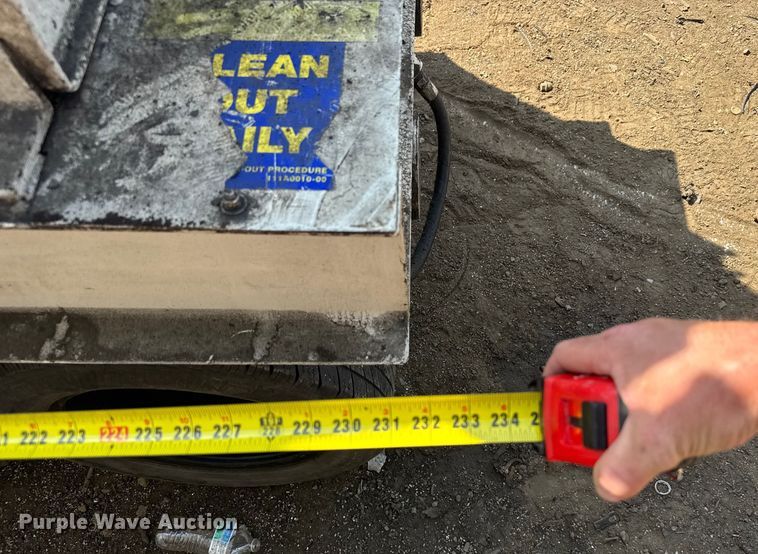 image for item EV1833 Balemaster 1772-A horizontal baler