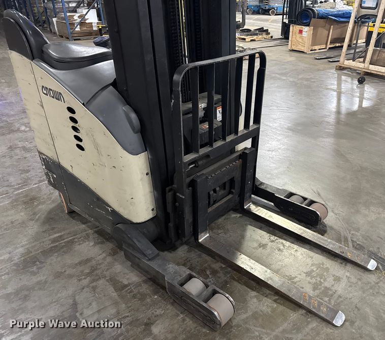 image for item EV1834 Crown RR5275S-45 reach truck