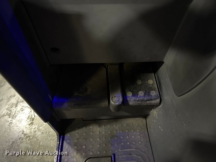 image for item EV1834 Crown RR5275S-45 reach truck